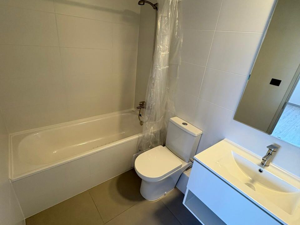 Departamento En Arriendo De 2 Dorm. 2 Baño En Macul - Foto 5